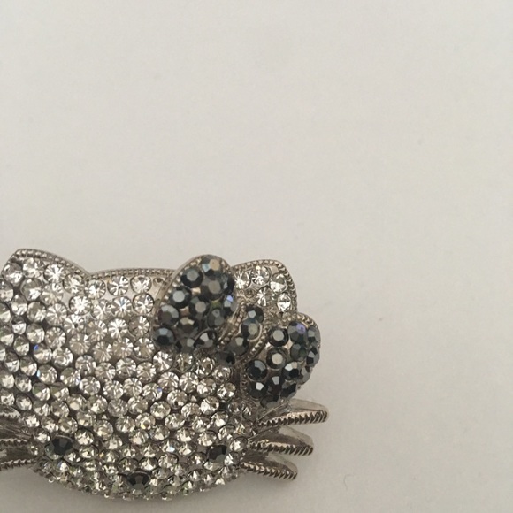 👗 Hello Kitty Large Adjustable Rhinestone Ring - Picture 2 of 6